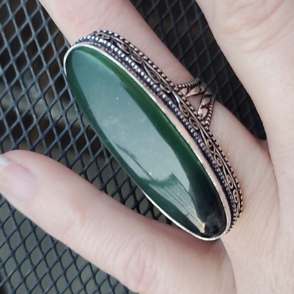 New Oversized Nephrite Jade 925 Silver Ring. - Picture 14 of 16